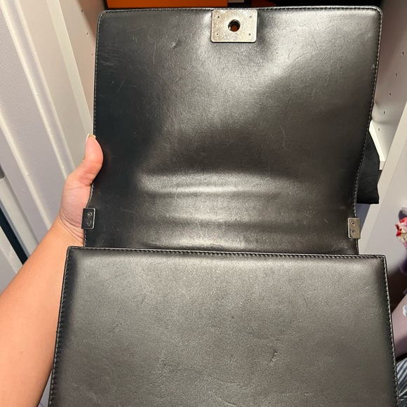 Chanel lambskin Large Boy Bag - Picture 15 of 16